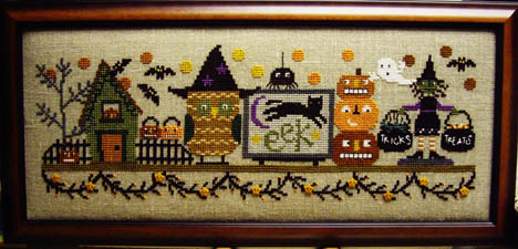 SHOP MODEL-SPOOKY HALLOWEEN MANTLE